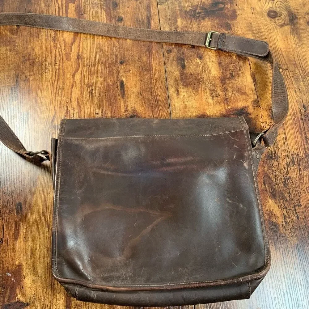 Businesstaschen von Oskar Stag Dark Brown Leather Laptop‎ Messenger Bag